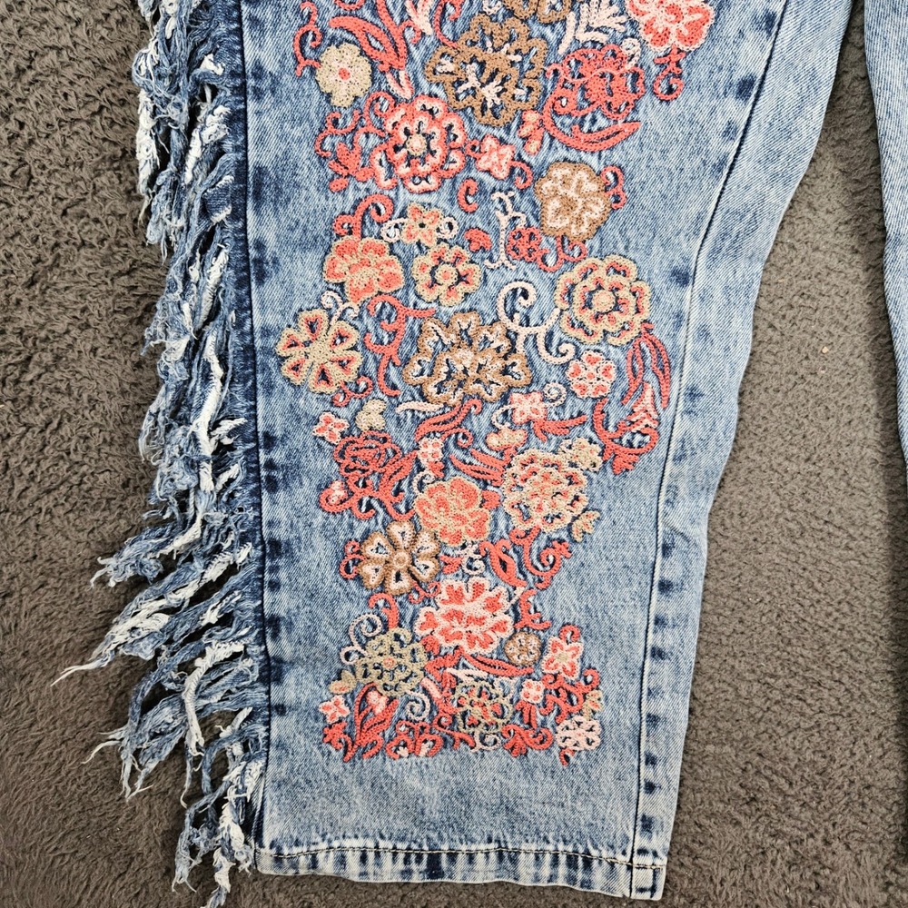 OH Jeans Womens XL Acid Wash Floral Embroidered Wide Leg Jeans - Picture 2 of 11